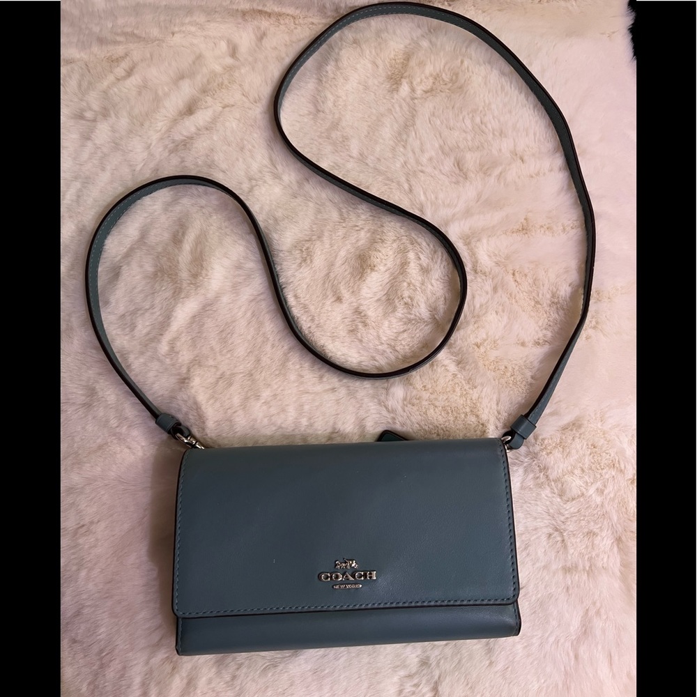 Coach - teal wallet with strap